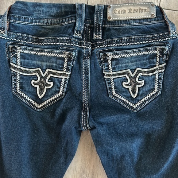 Rock Revival Jacklyn easy boot cut jeans size 25 long tall